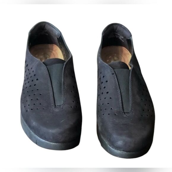 Clarks Women's Daelyn Summit Slip On Black Nubuck Size 7.5 M - Picture 2 of 8